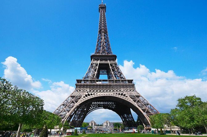 Paris by Rail with Sightseeing Bus and River Cruise - FAQ