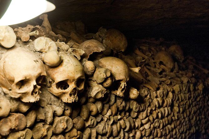 Paris Catacombs Tour with VIP Access to Restricted Areas - Insights from Reviews