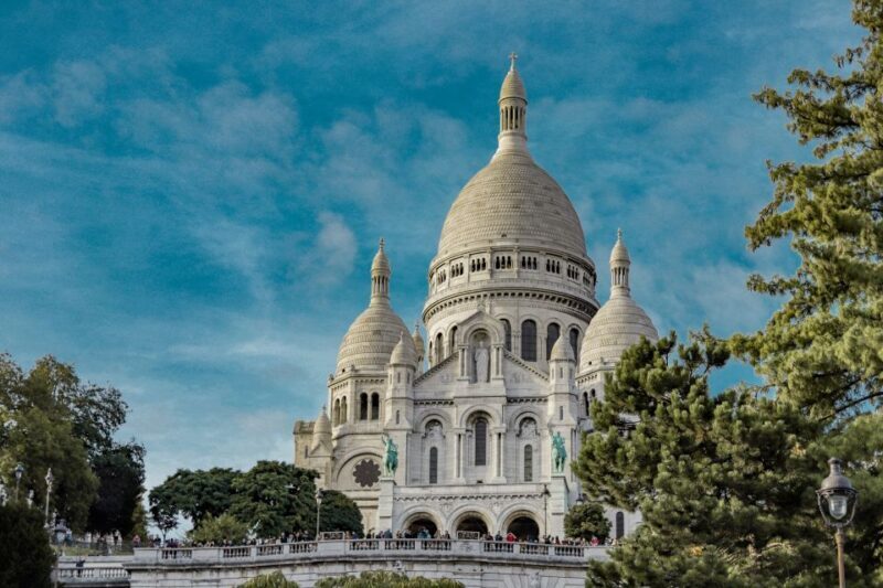 Paris: Charms of Montmartre Guided Walking Tour - Who This Tour Is Best For