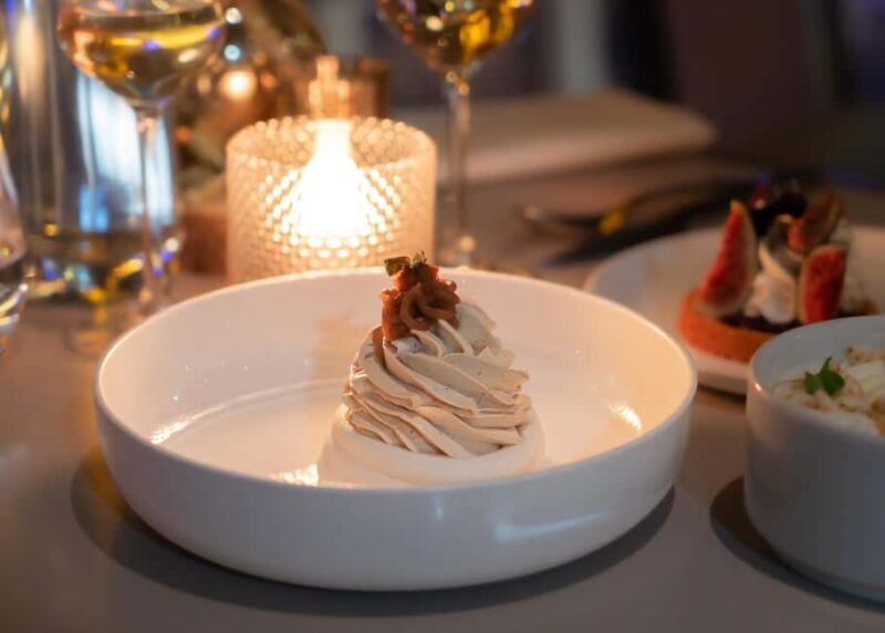 Paris: Christmas Dinner with champagne in the Eiffel Tower - Is It Good Value?