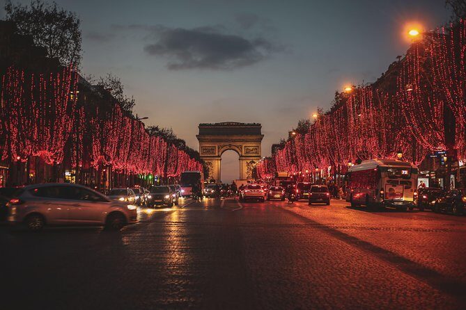Paris Christmas Tour with a Local Guide, Custom & Private - The Experience from the Visitor’s Perspective