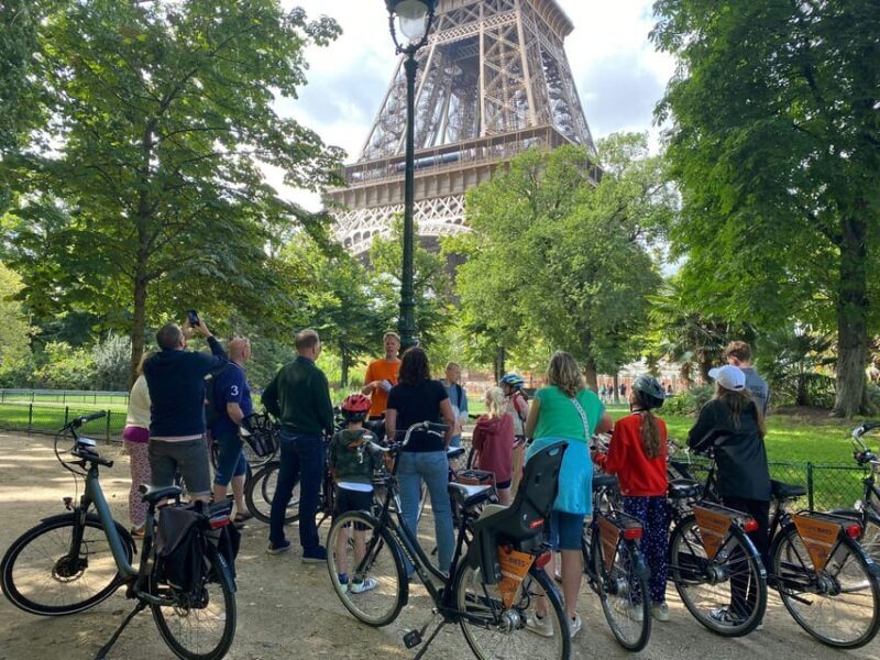 Paris: City Highlights Bike Tour - The Experience: From the Guide to the Bikes