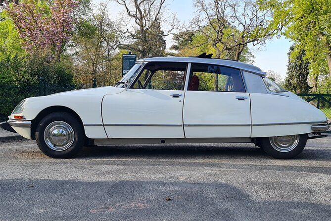 Paris City Tour 2h00 Citroën DS Vintage with Open Roof - FAQs