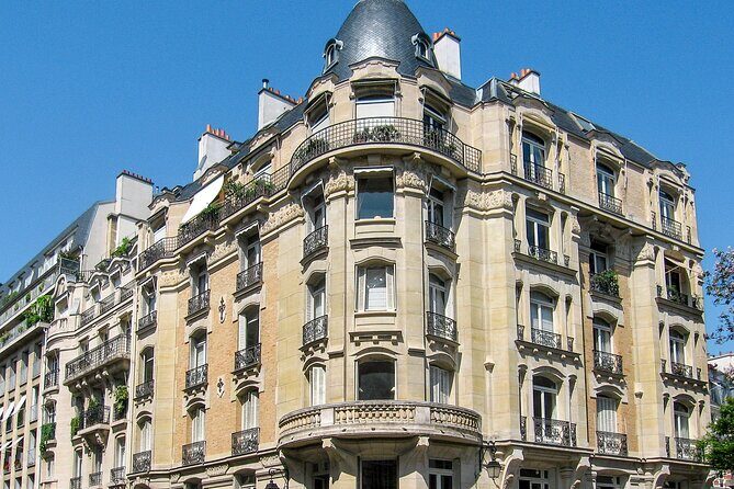 Paris Conversational French Language Class at Famed Café de Flore - Authenticity and Unique Touches