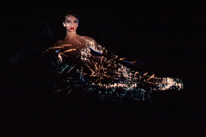 Paris Crazy Horse Cabaret Show with Beverages including Champagne - FAQ