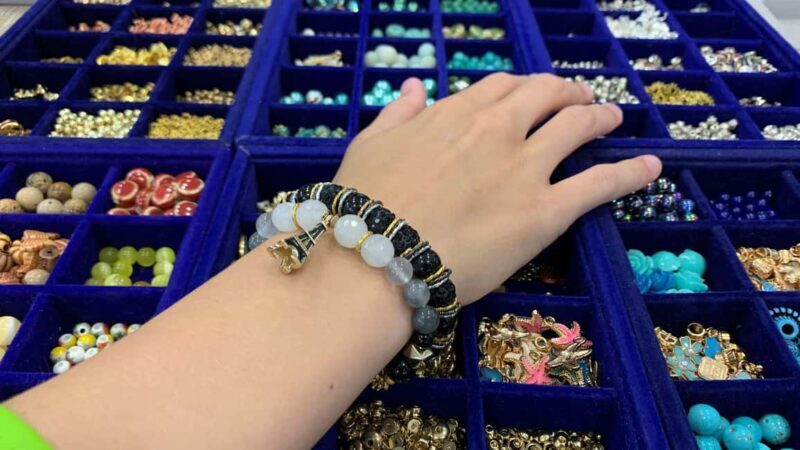 Paris: Custom Souvenir Bracelet Workshop - Who Should Consider This Activity?