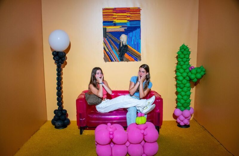 Paris: Customizable Child-Friendly Tour with Private Guide - Key Points