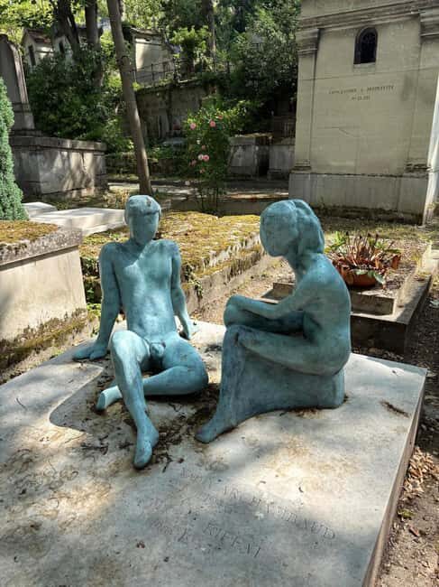 Paris: Customized Père Lachaise Cemetery Walking Tour - Key Points