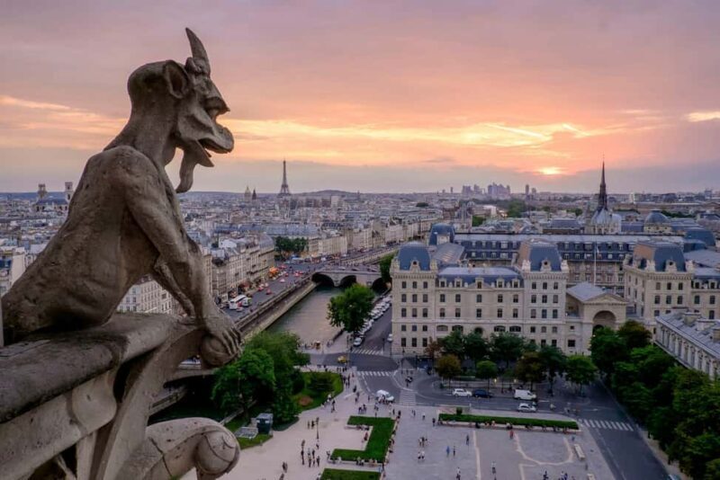 Paris: Darkest Tales,A Night of Secrets & Legendary Bar Tour - The Value of the Tour
