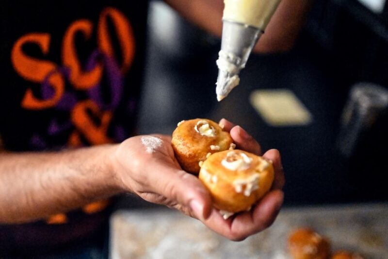 Paris: Discover Montmartre Desserts Food Tour with Tastings - Discover the Charm of Montmartre with the Food and Dessert Tour