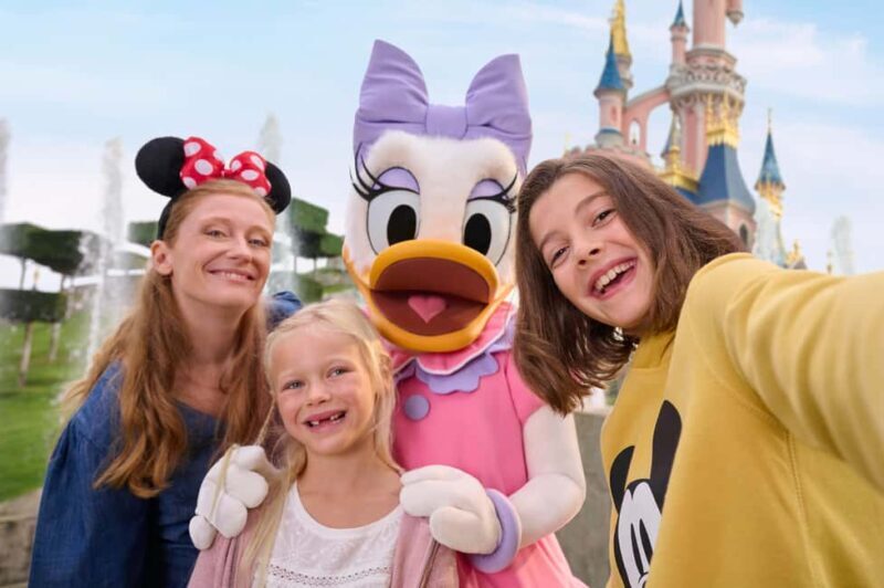Paris: Disneyland Paris Ticket with Transfer - Key Points
