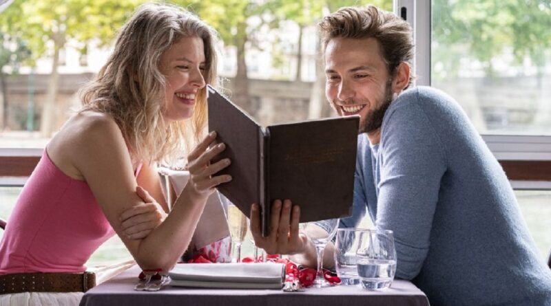 Paris: Early Evening Dinner Cruise on the River Seine - Who Should Consider This Tour?