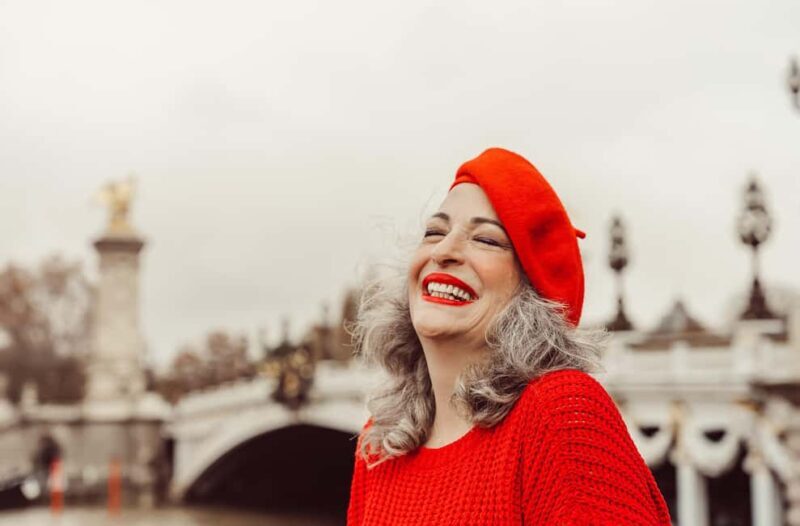 Paris: Eiffel Tower and Paris Bridges Private Photowalk - Exploring the Photowalk Itinerary