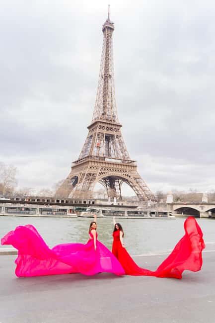 Paris: Eiffel Tower Flying-Dress Photoshoot jonadress - A Detailed Look at the Experience