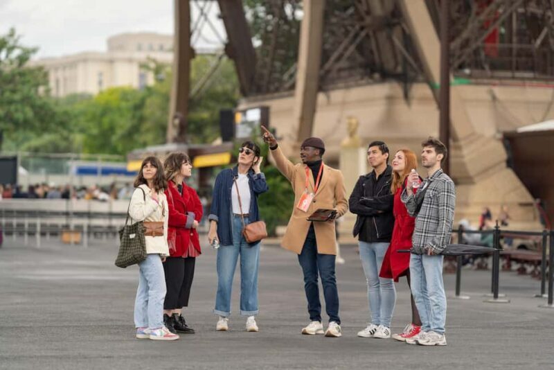 Paris: Eiffel Tower Guided Tour with Summit Access - An Up-Close Look at the Tour Itself