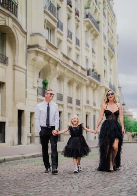 Paris: Eiffel Tower Private Photo Session - The Experience in Context