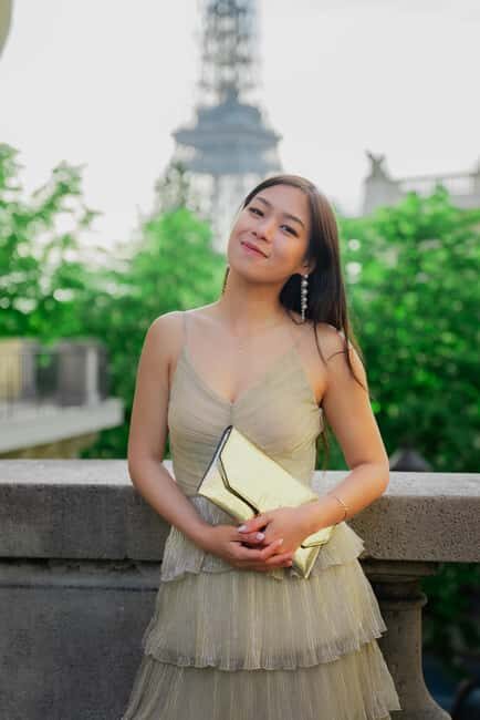 Paris: Eiffel Tower Private Photo Session - Who Should Book This Tour?