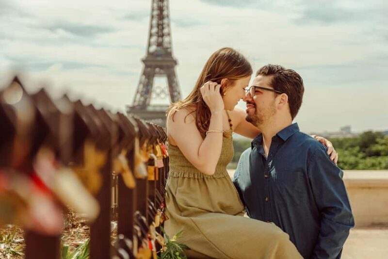 Paris: Eiffel Tower Street Photoshoot - A Deep Dive into the Eiffel Tower Street Photoshoot Experience