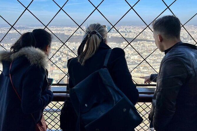 Paris: Eiffel Tower Summit Small-Group Guided Tour Max 6 People - FAQs