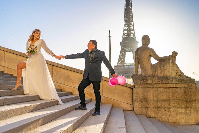 Paris Eiffel Tower Vows Renewal Ceremony - Photoshoot and Video - What to Expect During the Ceremony