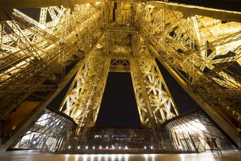 Paris: Elegant Dinner with Drinks in the Eiffel Tower - The Overall Experience & Practicalities