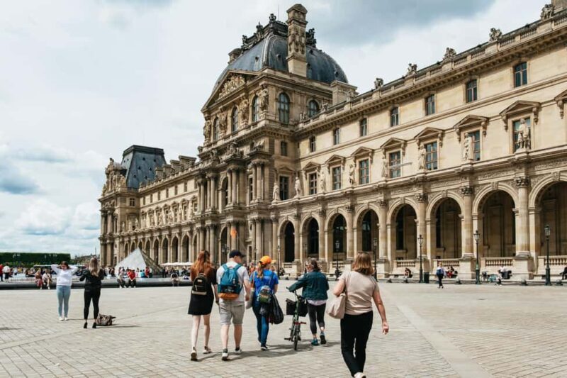 Paris: Emily TV Show Locations Guided Walking Tour - Exploring the Tour Itinerary