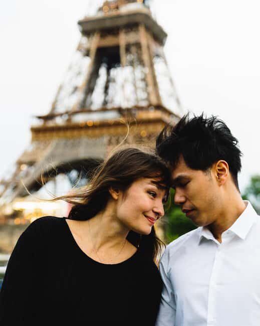 Paris: Evening River Cruise with Champagne & Food tasting - Paris: Evening River Cruise with Champagne & Food Tasting — An Authentic and Enjoyable Experience