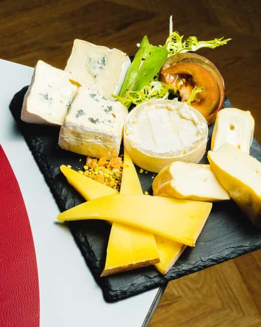 Paris: Evening River Cruise with Champagne & Food tasting - Final Thoughts