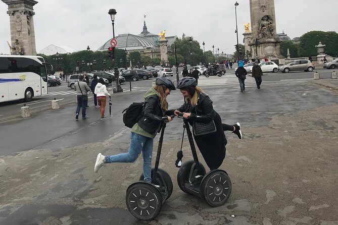 Paris: Experience Segway Top Highlights Small Group 2 Hours - FAQ