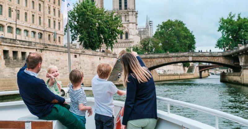 Paris: Family-Friendly River Seine Guided Cruise - The Itinerary: What to Expect During Your Seine Adventure