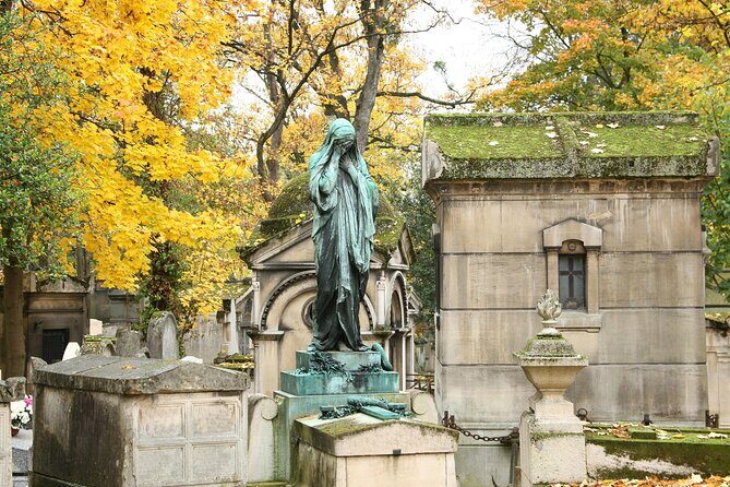 Paris: Famous Graves of Pere Lachaise Cemetery Guided Tour - Final Thoughts