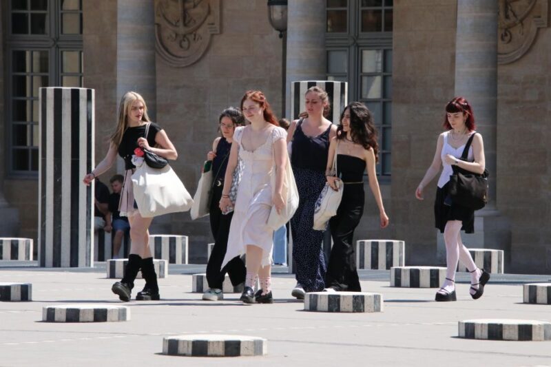 Paris: Fashion History Walking Tour in the Heart of Paris - What Makes This Tour Stand Out?