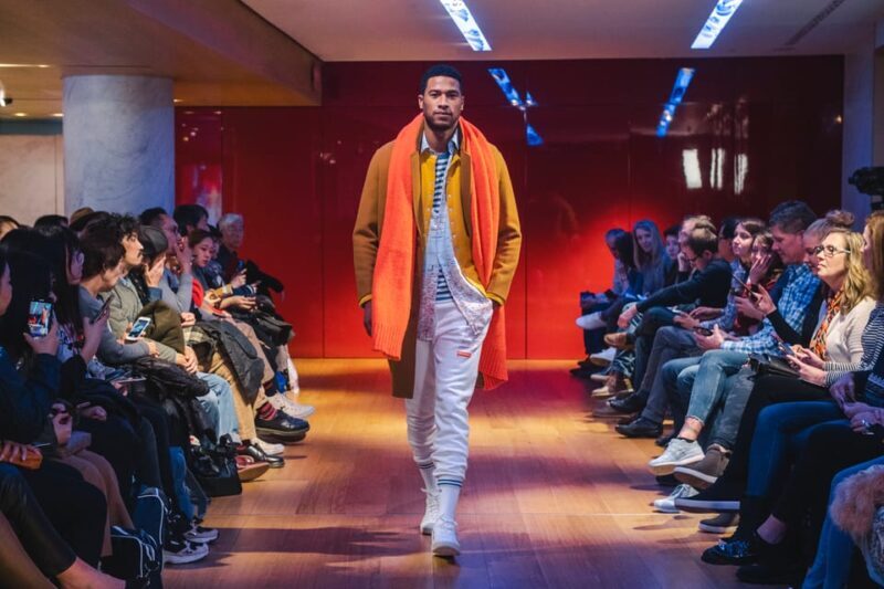 Paris: Fashion Show at Galeries Lafayette Haussmann - Practical Details and Tips