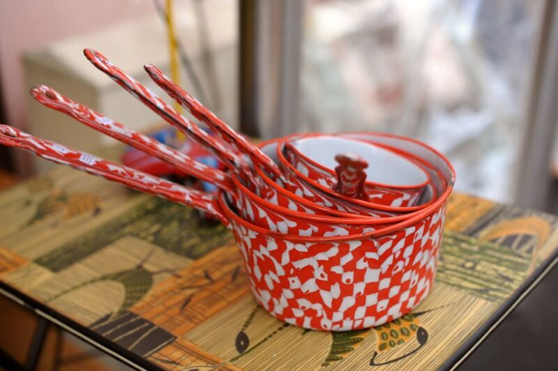 Paris: Flea Market Insider's Tour in Extra-Small Group - The Value of a Guided Flea Market Tour