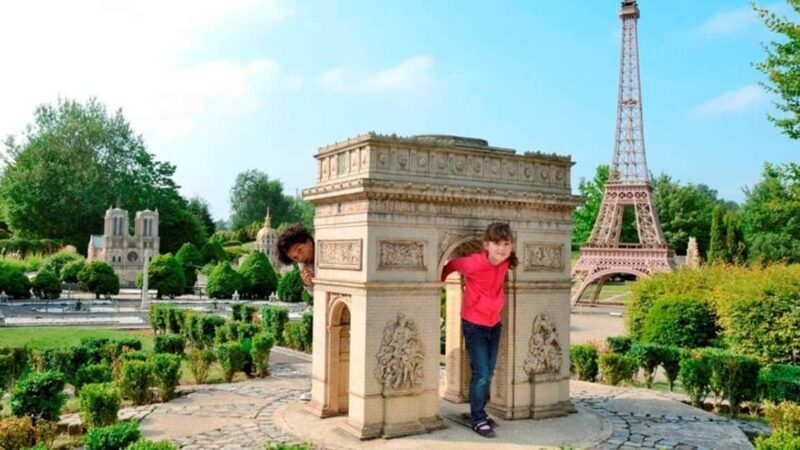 Paris: France Miniature Park Private Tour with Entry Ticket - What is France Miniature Park?