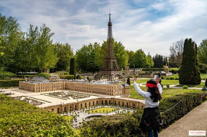 Paris: France Miniature Park Private Tour with Entry Ticket - Exploring France Miniature: What to Expect