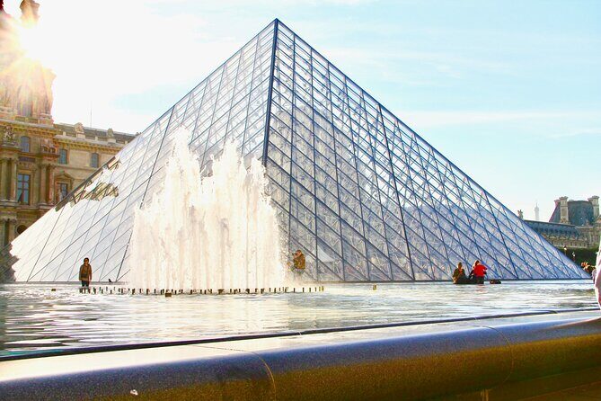 Paris Free Walking Tour (Tip-Based) - Discovering Paris: An In-Depth Look at the Free Walking Tour