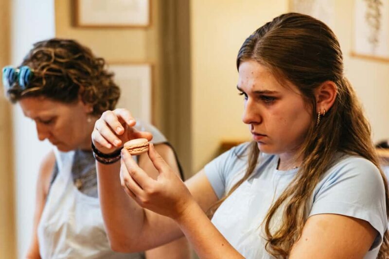 Paris: French Macaron Culinary Class with a Chef - FAQ