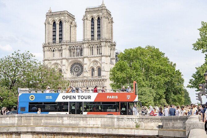 Paris Full Day City Tour on a Bus with Museum Pass Optionals - Starting Point and First Impressions
