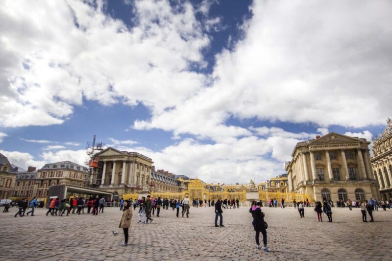 Paris: Gardens of Versailles Walking Tour & Palace Entry - The Practicalities