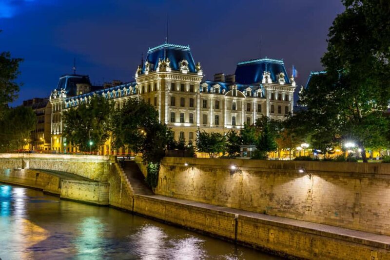 Paris: Ghosts, Legends & Mysteries Evening Walking Tour - An In-Depth Look at the Tour Itinerary