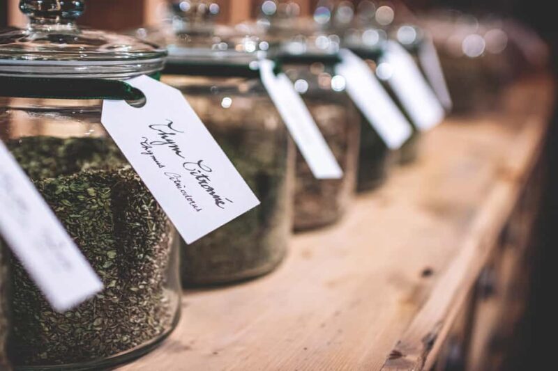 Paris: Gin-Making Workshop with Tasting & Bottle in English - Introduction