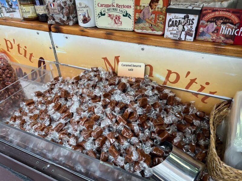 Paris: Guided Montmartre Walking Tour with Food & Wine - Frequently Asked Questions