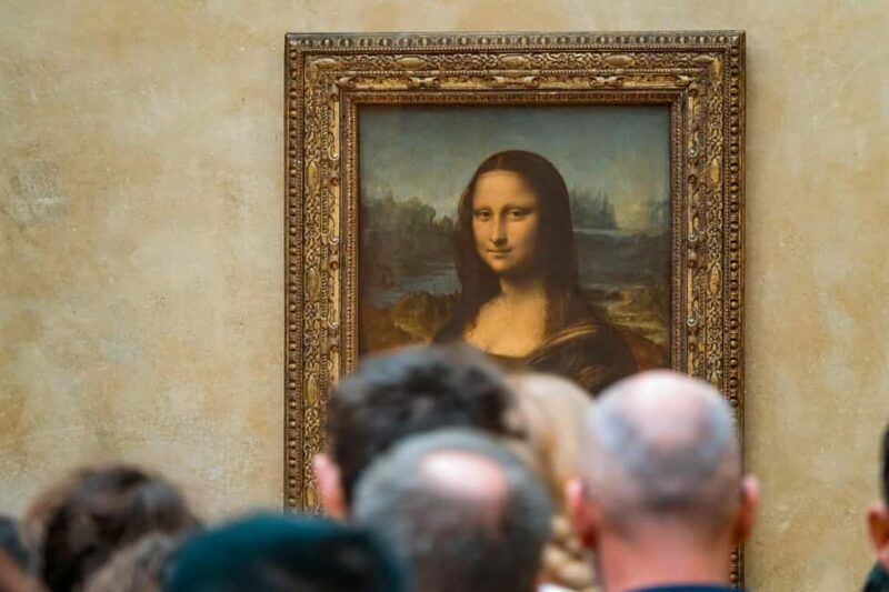 Paris: Guided visit of the Louvre Museum in Spanish - An in-depth look at the Louvre tour experience