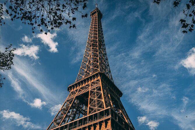 Paris Highlights: Private Sightseeing Car Tour - Exploring the Itinerary in Detail