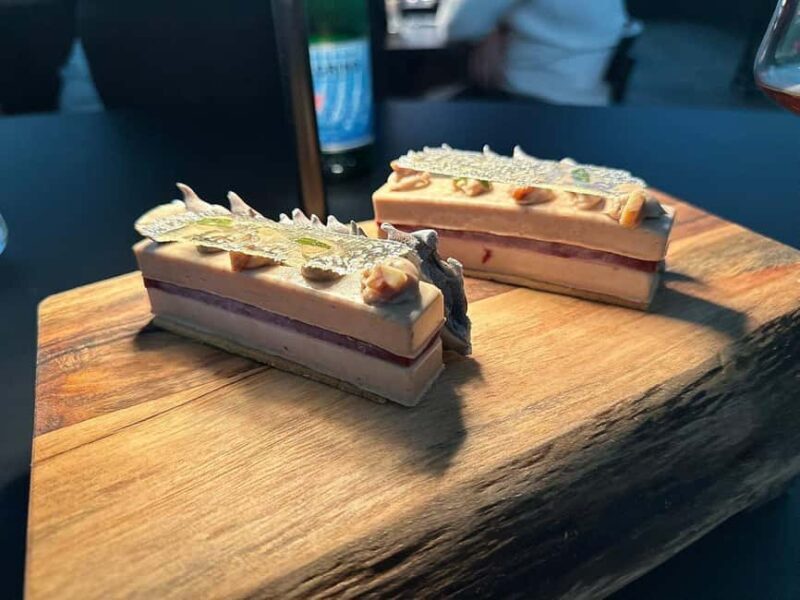 Paris: Immersive Fine Dining Meets Art in an Ancient Cinema - Who Will Appreciate This Experience?