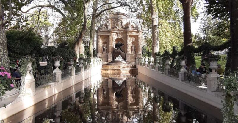 Paris in a Day! Walking Private Sightseeing Tour & Tastings! - FAQ