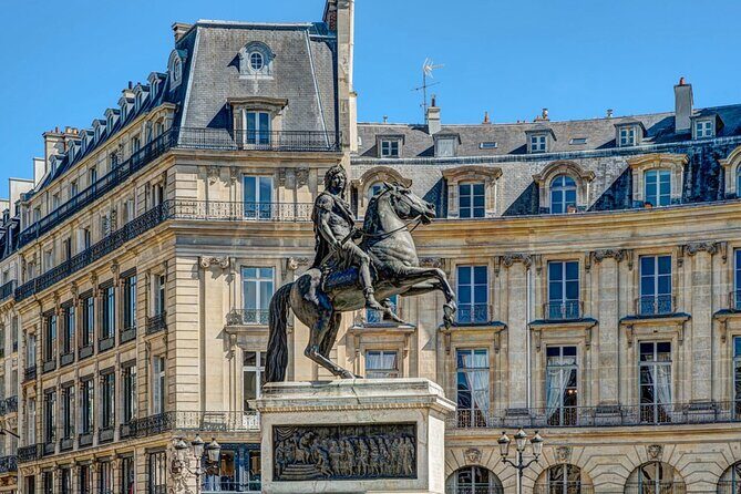 Paris, je taime Movie Locations Private Tour in Paris - Key Points