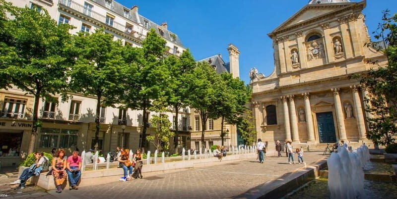 Paris Latin quarter: Private walking tour with a local guide - The Value Proposition