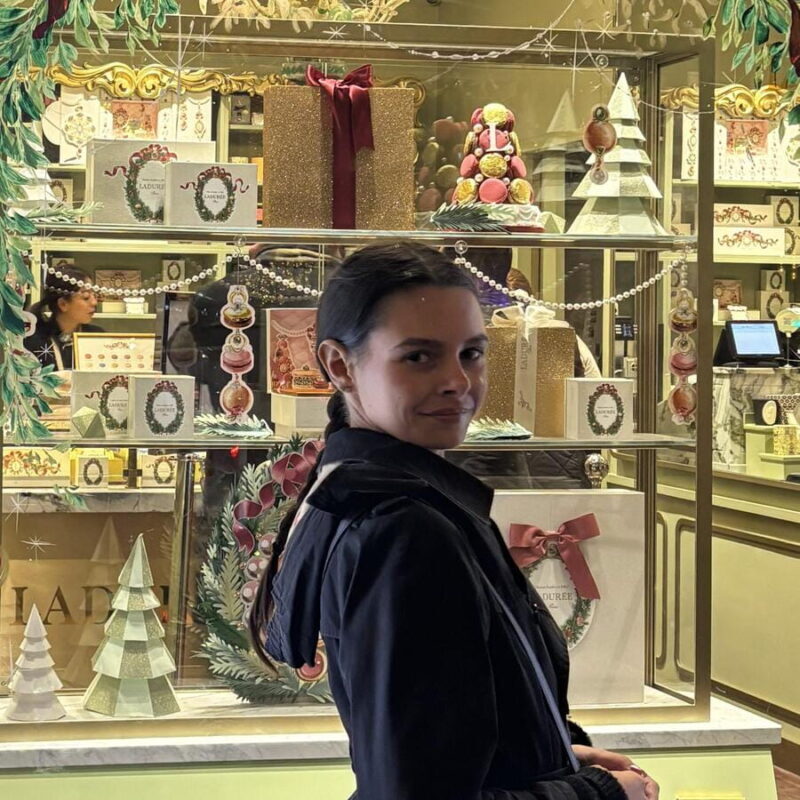 Paris: Le Marais District Jewish History Guided Walking Tour - Key Points